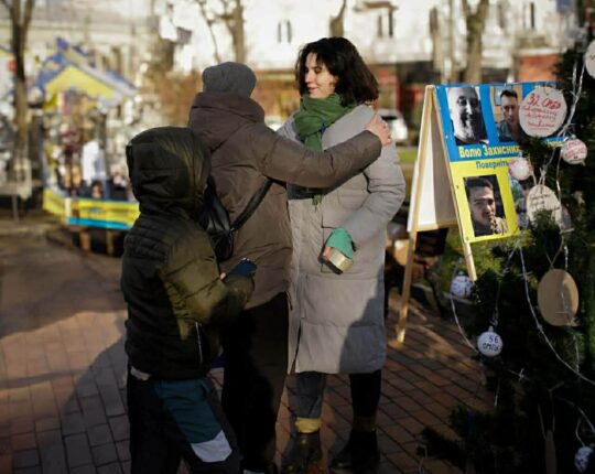 Історії тих, кого чекають: у Львові відбудеться фотовиставка про полонених і зниклих безвісти