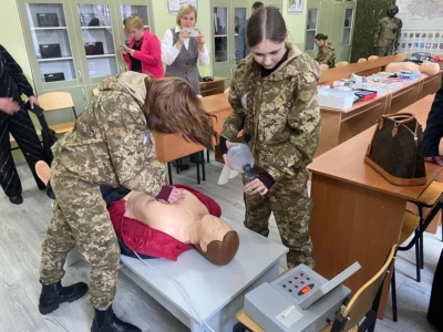 У Львівському професійному коледжі сфери обслуговування та поліграфії створили сучасний осередок для вивчення предмета «Захист України»