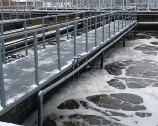 Суд дозволив слідчим перевірити документи щодо реконструкції очисних споруд у Пустомитах через можливе завищення вартості робіт