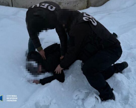 СБУ затримала двох агентів ГРУ РФ, які збирали дані після удару ракетою “Орєшнік” по Львівщині