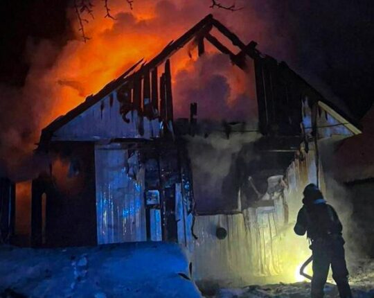 На Львівщині унаслідок пожежі постраждали жінка з дитиною