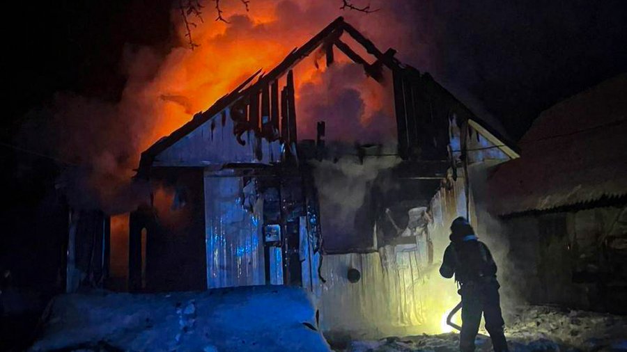 На Львівщині унаслідок пожежі постраждали жінка з дитиною