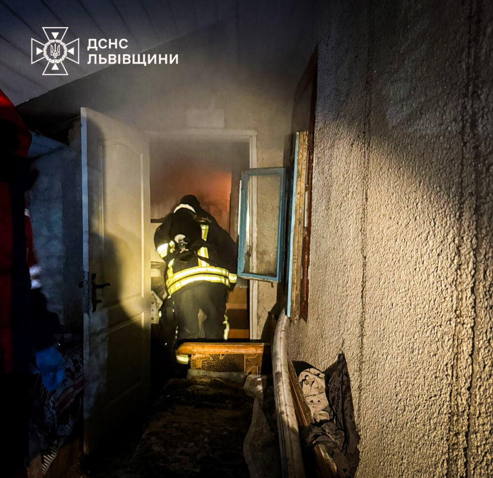 На Львівщині у пожежі загинула жінка