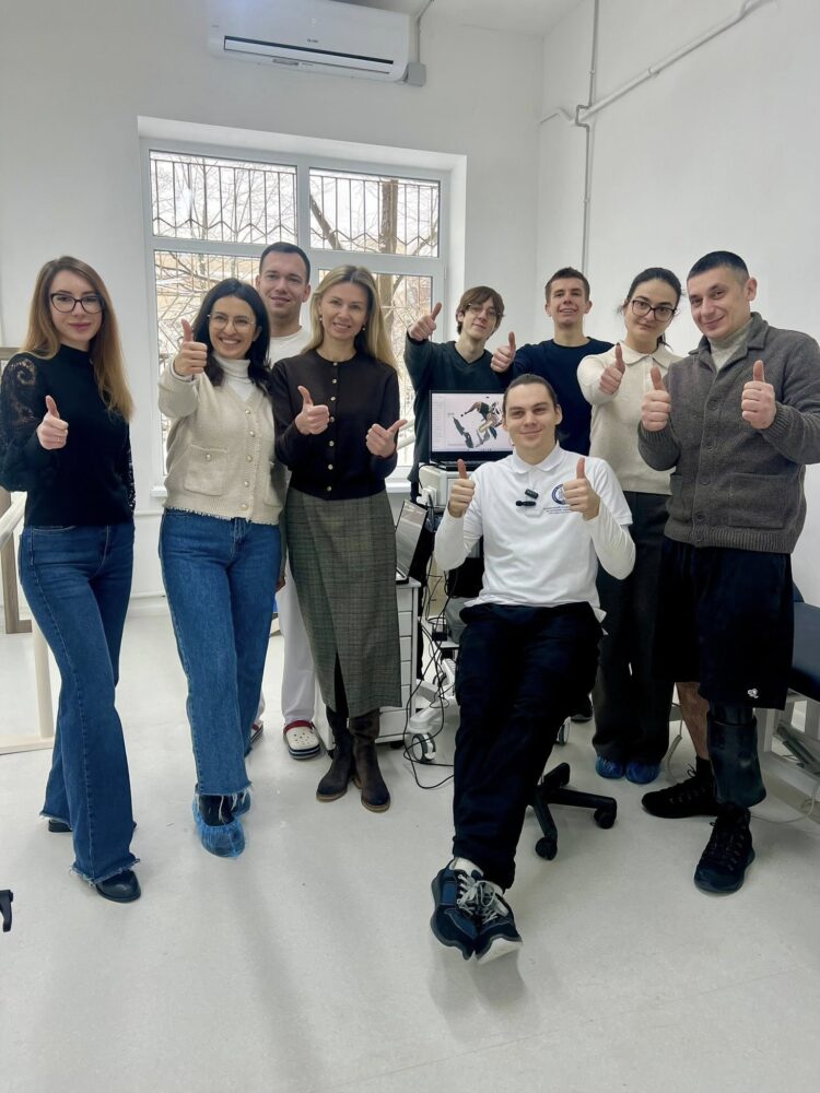 У Львові запрацювала інноваційна навчально-виробнича протезна майстерня на базі Університетської лікарні