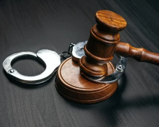 На Львівщині викрили підполковника, який понад рік вимагав хабарі у підлеглого