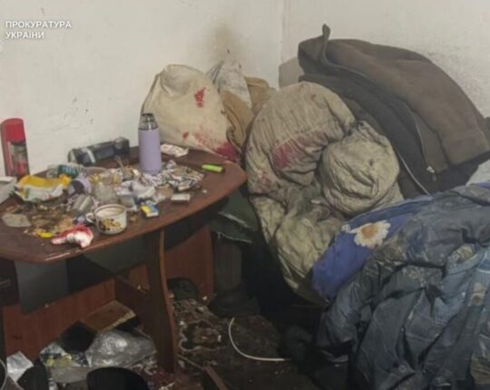 У Славському чоловік зарізав співмешканку та поранив сусіда