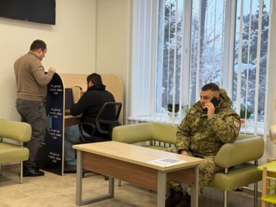 Жовква стала першою громадою в Україні, де відкрито пункт Урядової «гарячої лінії» (фото)