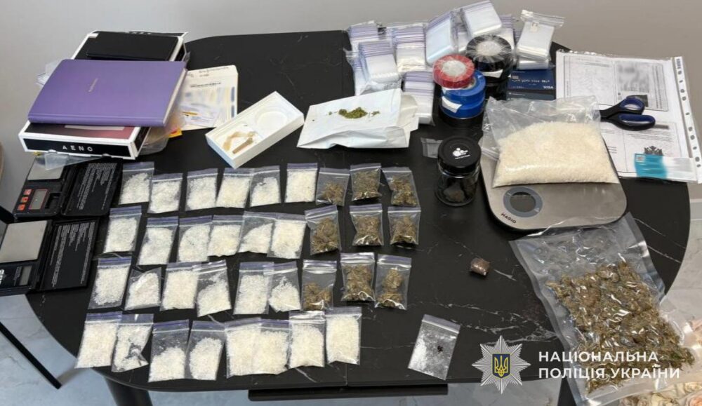 Правоохоронці викрили на Львівщині підпільні нарколабораторії зі щомісячним обігом понад 500 тисяч гривень