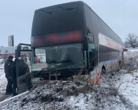 Троє пасажирок травмовані внаслідок ДТП за участі автобуса на трасі «Львів-Луцьк»