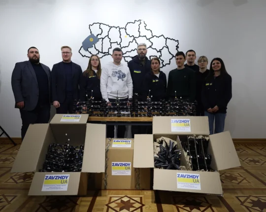 Львівщина передала 38 безпілотників бійцям 100-ї бригади