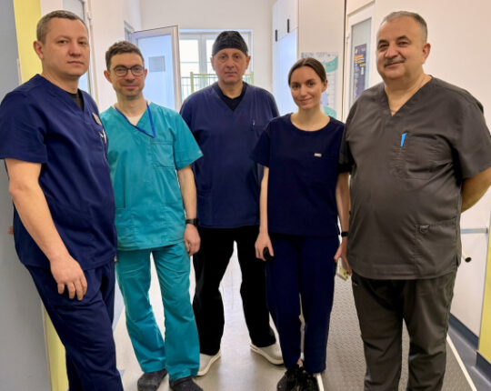 Львівським лікарям вдалося врятувати новонародженого з важкою патологією нирок