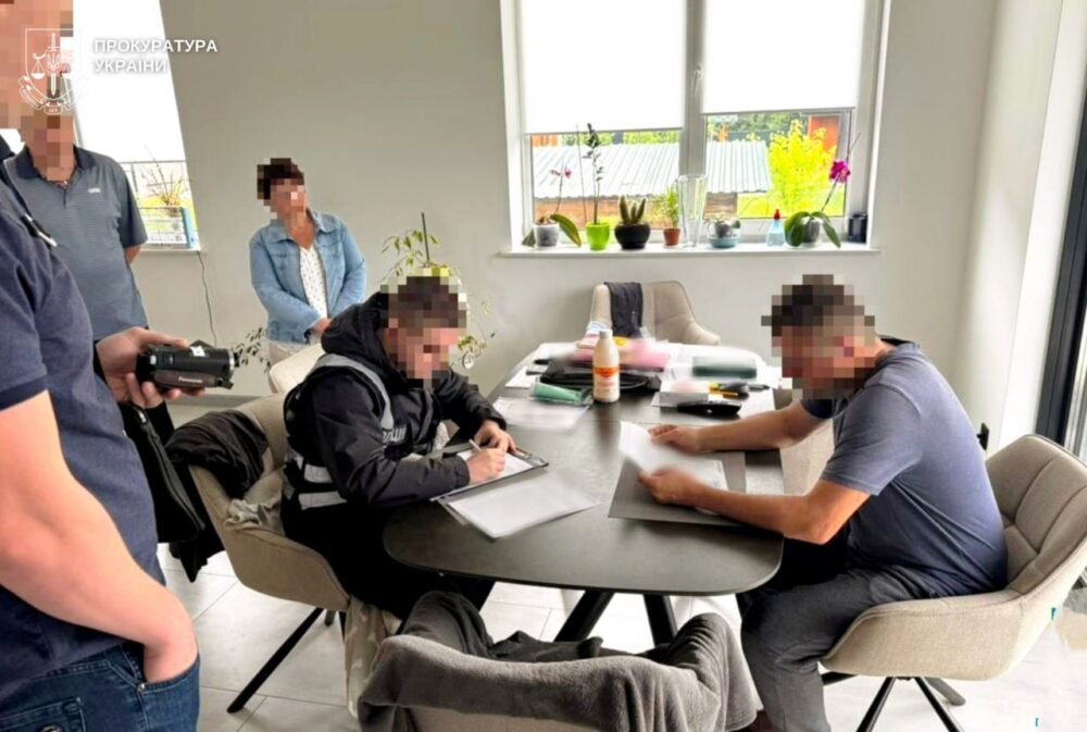 Львів’янин незаконно заволодів землею Мурованської сільради