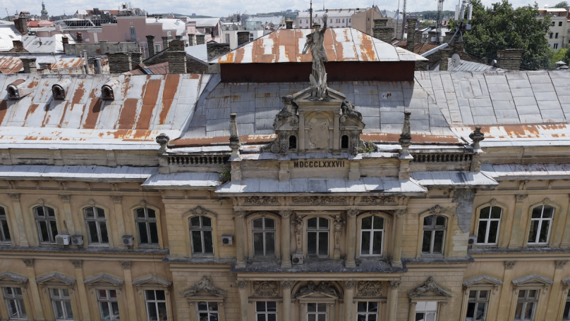 Радехівська фірма викупила за 17 млн грн ще частину будинку з Меркурієм у центрі Львова