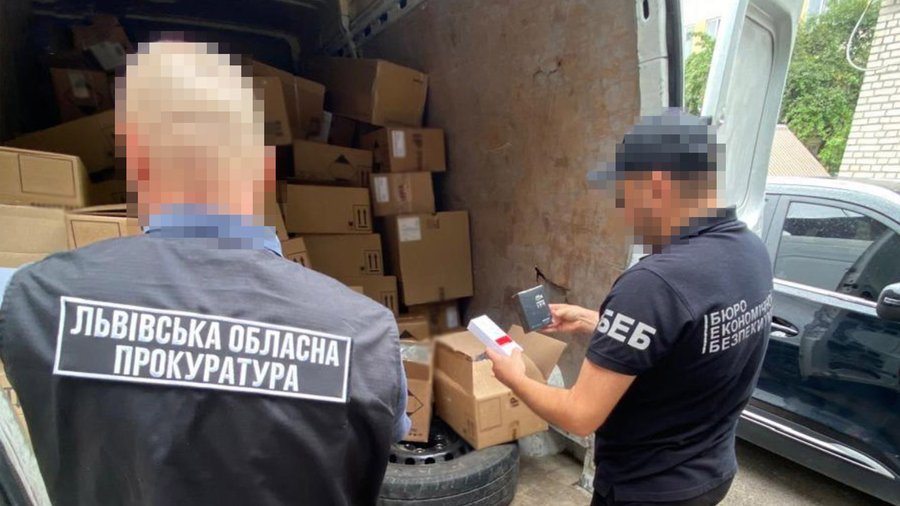 Мешканця Львівщини судитимуть за контрабанду техніки та парфумів на майже 30 мільйонів