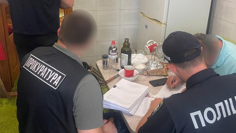 На Львівщині судитимуть колишню посадовицю та її чоловіка за привласнення грошей програми “Муніципальна няня”