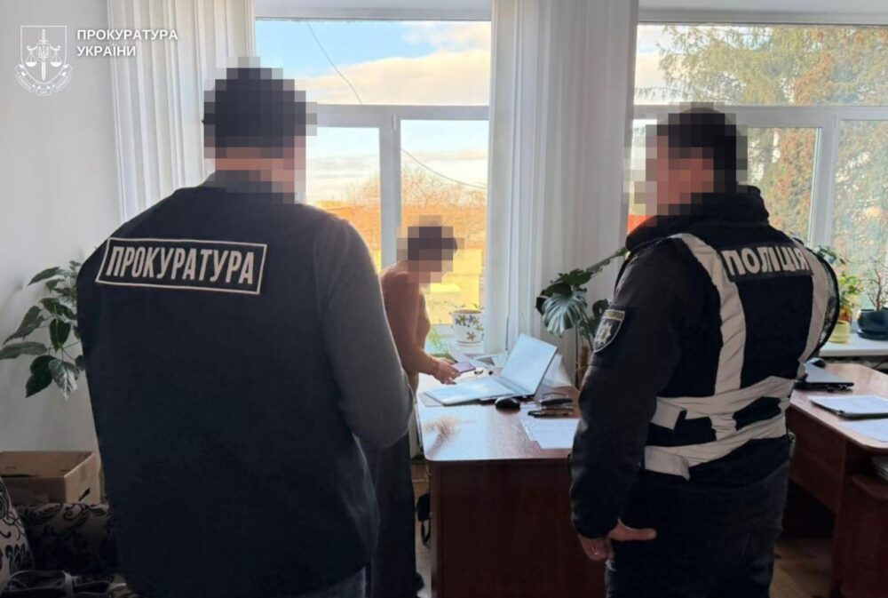 На Львівщині посадовиці Служби у справах дітей оголосили підозру
