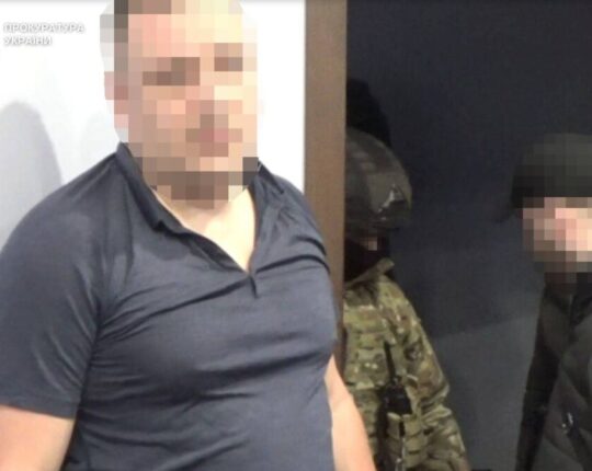 На Львівщині чоловіка судитимуть за торгівлю зброєю