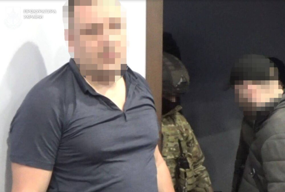 На Львівщині чоловіка судитимуть за торгівлю зброєю