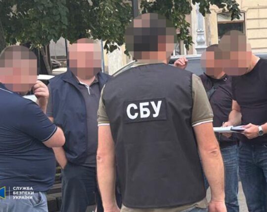 У Львові судитимуть 50-річного ексвикладача університету за організацію виїзду ухилянтів за кордон