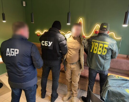 У Львові військовий обіцяв службу в тилу за 1000 доларів хабаря