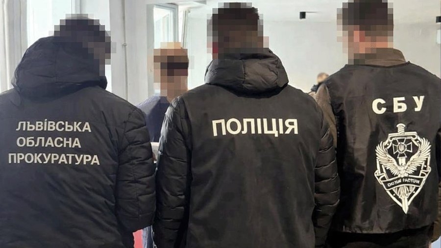На Львівщині затримали реабілітолога однієї з лікарень за вимагання 80 тисяч гривень хабаря