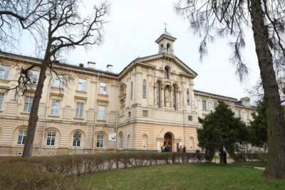 В обласній психіатричній лікарні відреконструювали відділення головного корпусу (фото)