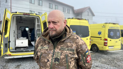 Благодійна організація Music for Ukraine передала українським військовим ще десять медичних автомобілів (фото)