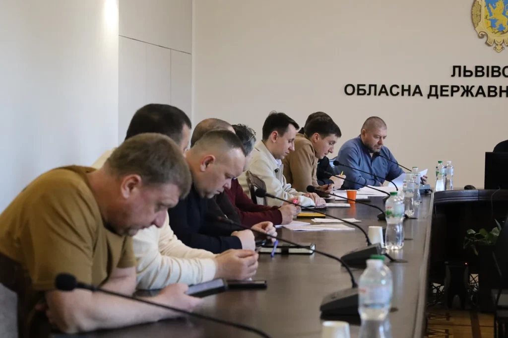 На Львівщині обговорили можливе підвищення тарифів на автобусні перевезення