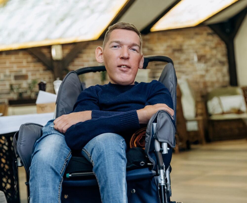 Львів’янину Назарію Гусакову змінили підозру у справі шахрайських зборів на лікування СМА