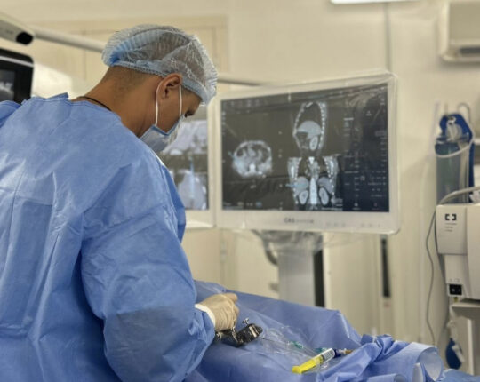 У Львові лікарі знищили метастази у 42-річної жінки за допомогою електродів