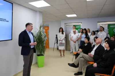 У Львівському перинатальному центрі проводитимуть операції дітям ще до народження (фото)