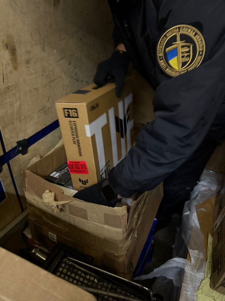 Техніка на 1,7 млн грн: львівські митники викрили чергову контрабанду на кордоні