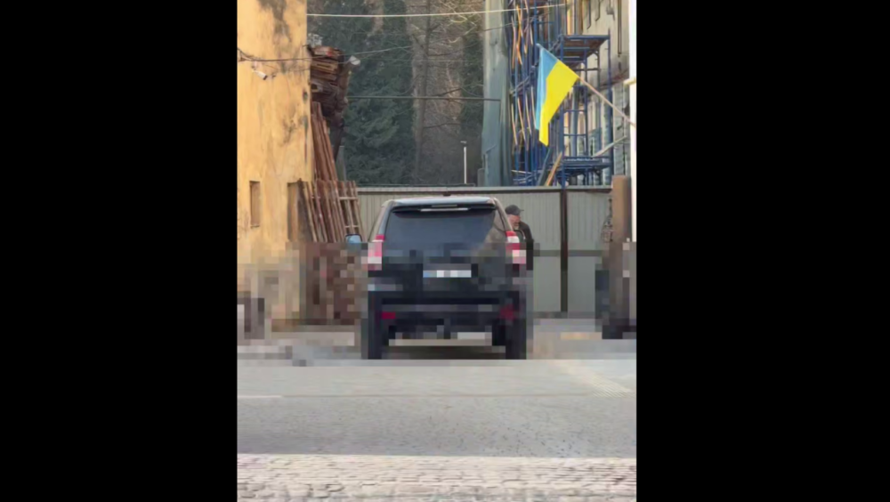 СБУ проводить слідчі дії у Львівській міській раді щодо бронювання військовозобов’язаних (відео)