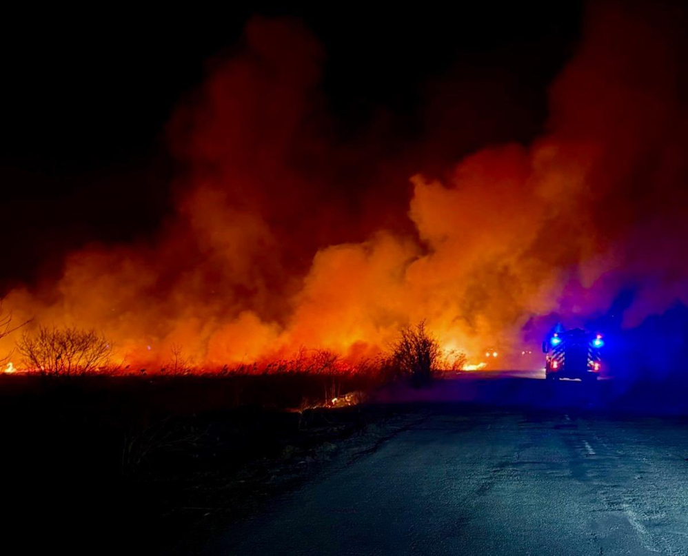 На Львівщині під час спалювання сухої трави загинули троє людей