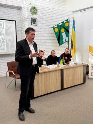 У Пустомитах обговорили підтримку ветеранів та розвиток ветеранської політики у громаді