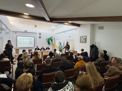 У Пустомитах обговорили підтримку ветеранів та розвиток ветеранської політики у громаді