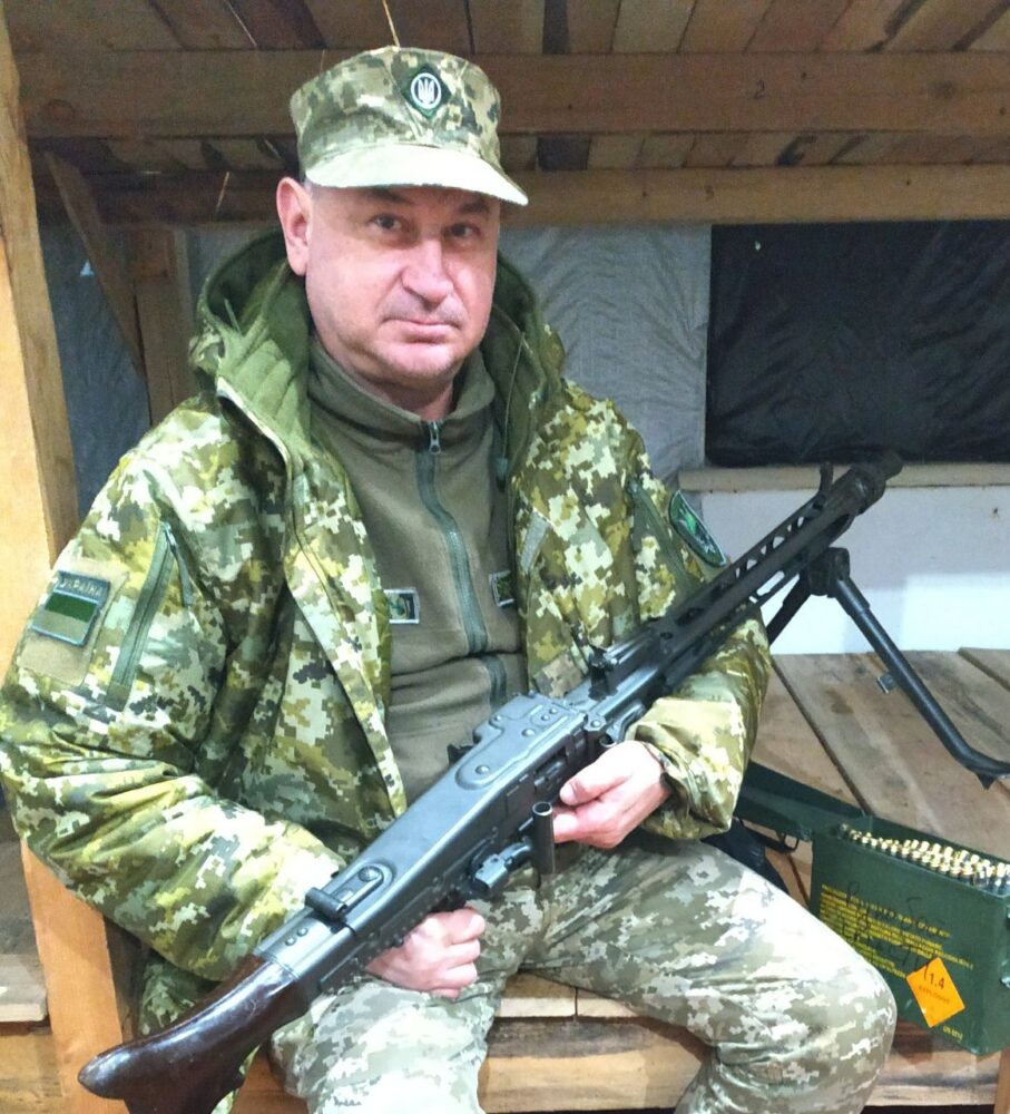 Митник з позивним «ДІД»: мені вже за 60 і кращі роки були на передовій з побратимами