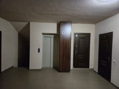 Будинок без доступу: у Винниках мешканці багатоповерхівки не мають доступу до горища та інженерних вузлів