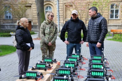 Військовослужбовцям передали партію безпілотників, закуплених за підтримки Львівської ОВА (фото)