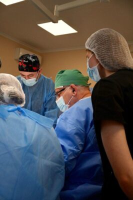 У Львівському обласному госпіталі ветеранів працювала місія пластичних хірургів з Чехії