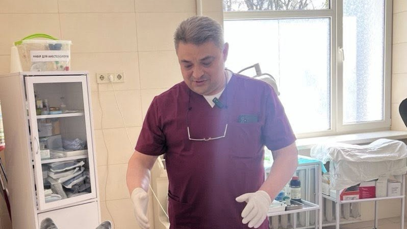 Львівські лікарі врятували пацієнта з важкою формою виразкового коліту