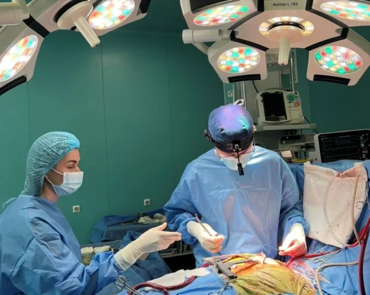 Львівські кардіохірурги провели унікальну операцію та врятували життя військовому