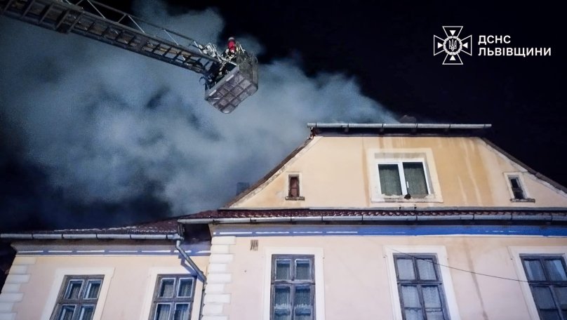 На Львівщині горіла будівля вокзалу