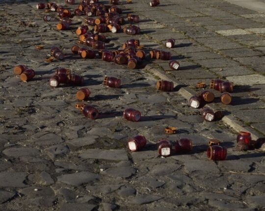 Львів’янку оштрафували на 119 грн за наругу над пам’ятною інсталяцією про теракт в Оленівці