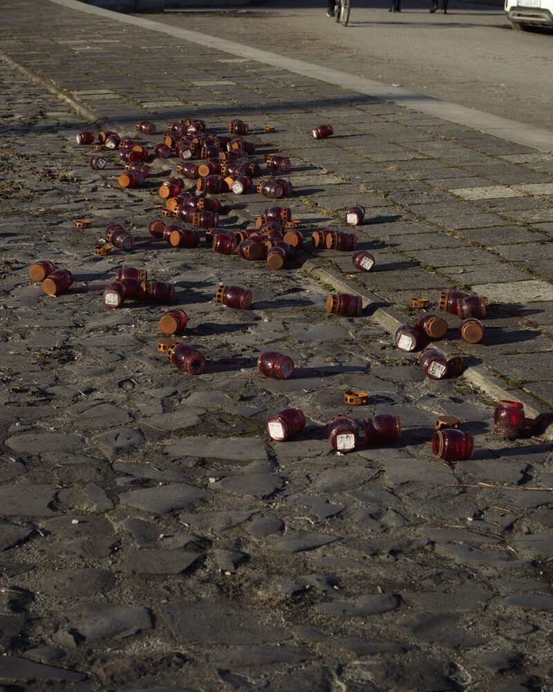 Львів’янку оштрафували на 119 грн за наругу над пам’ятною інсталяцією про теракт в Оленівці