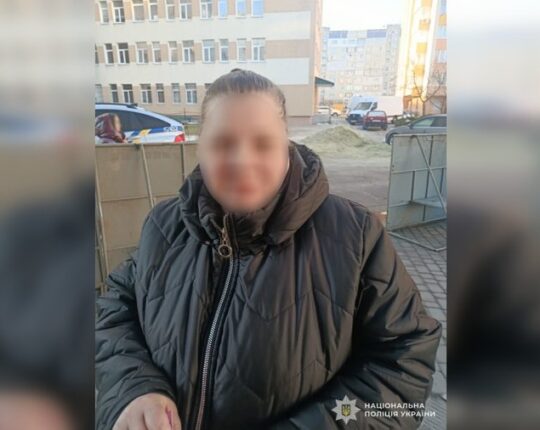 У Львові судитимуть 53-річну жінку за привласнення чужих 17 тисяч гривень, які повернув банкомат