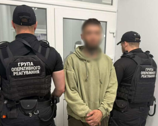 У Золочеві чоловік кинув бойову гранату біля стадіону