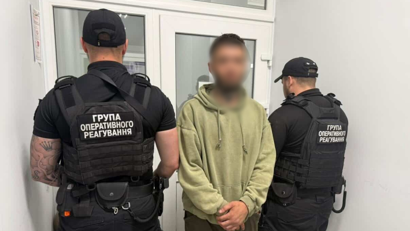 У Золочеві чоловік кинув бойову гранату біля стадіону