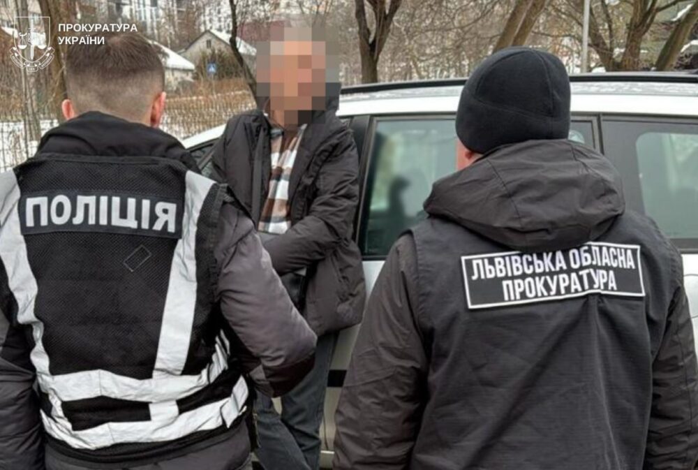 На Львівщині судитимуть рентгенлаборанта, який вимагав 15 тис. доларів за “вплив” на оформлення інвалідності