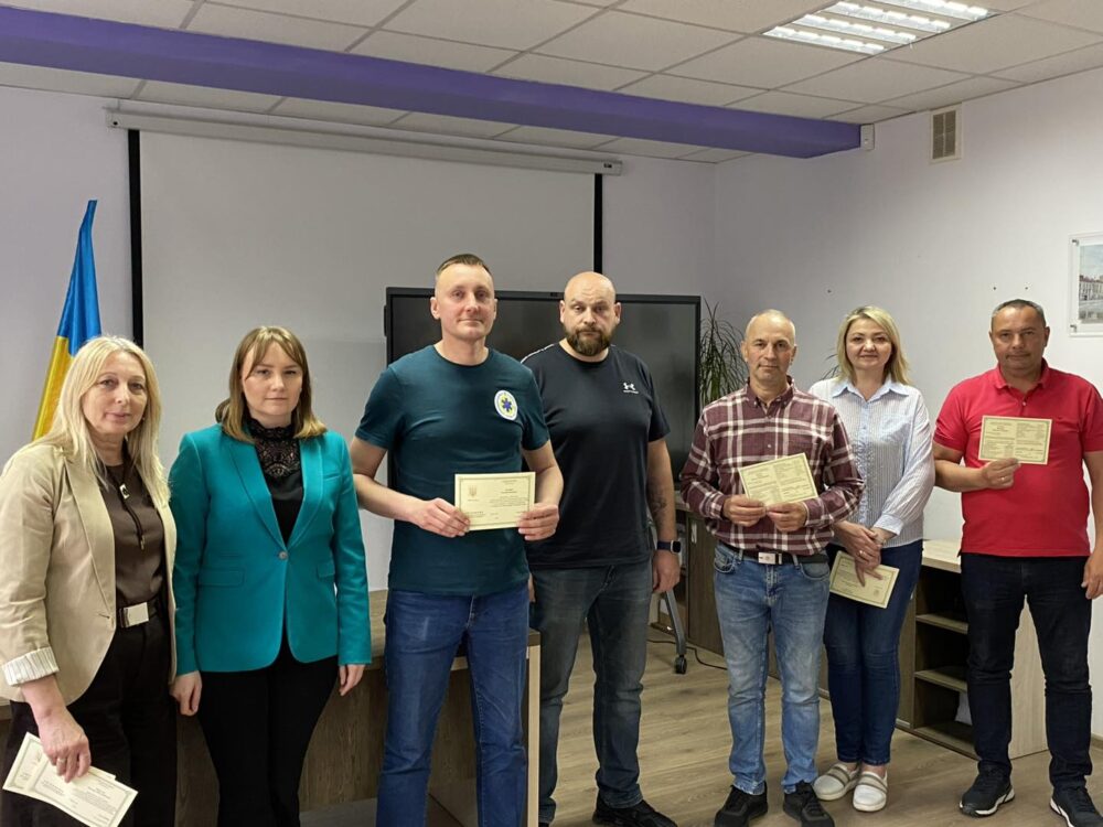 На Львівщині ще 30 водіїв «швидкої» отримали фах екстреного медичного техніка